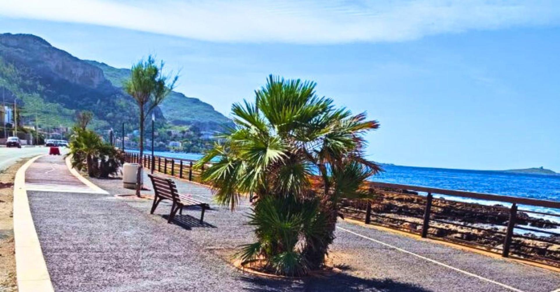 - Palermo - Sferracavallo Sul Mare Apartman Kültér fotó